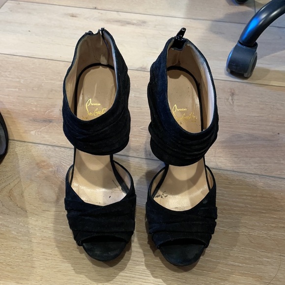 Suede Christian Loubotin Shoes size 39.5. - Picture 2 of 6